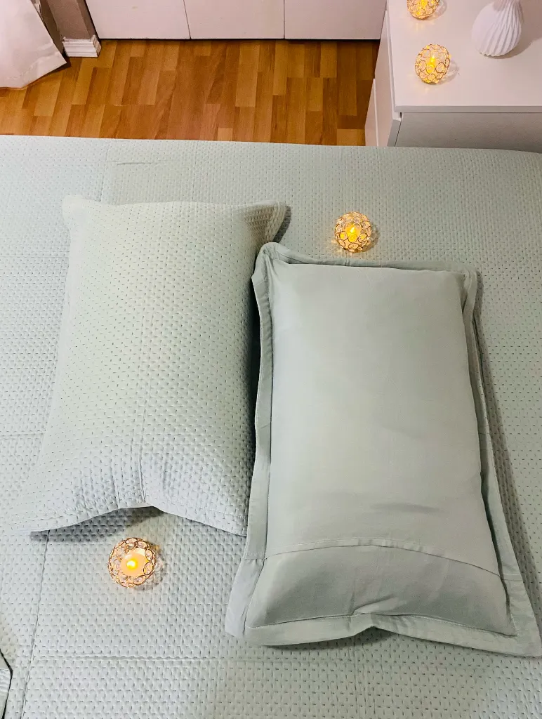 Ultra-Luxury Pastel Colored Bedcover_4_MintGreen.webp