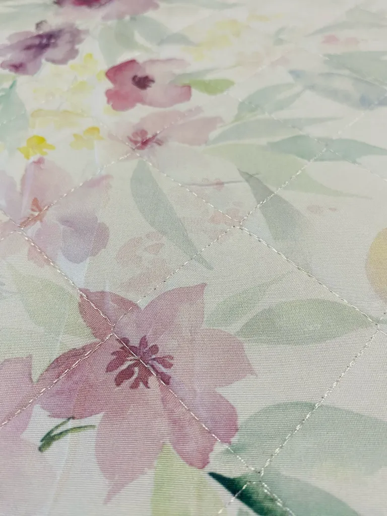 Reversible_Quilted_Bedcover_6_Yellow&PinkFlowers.webp