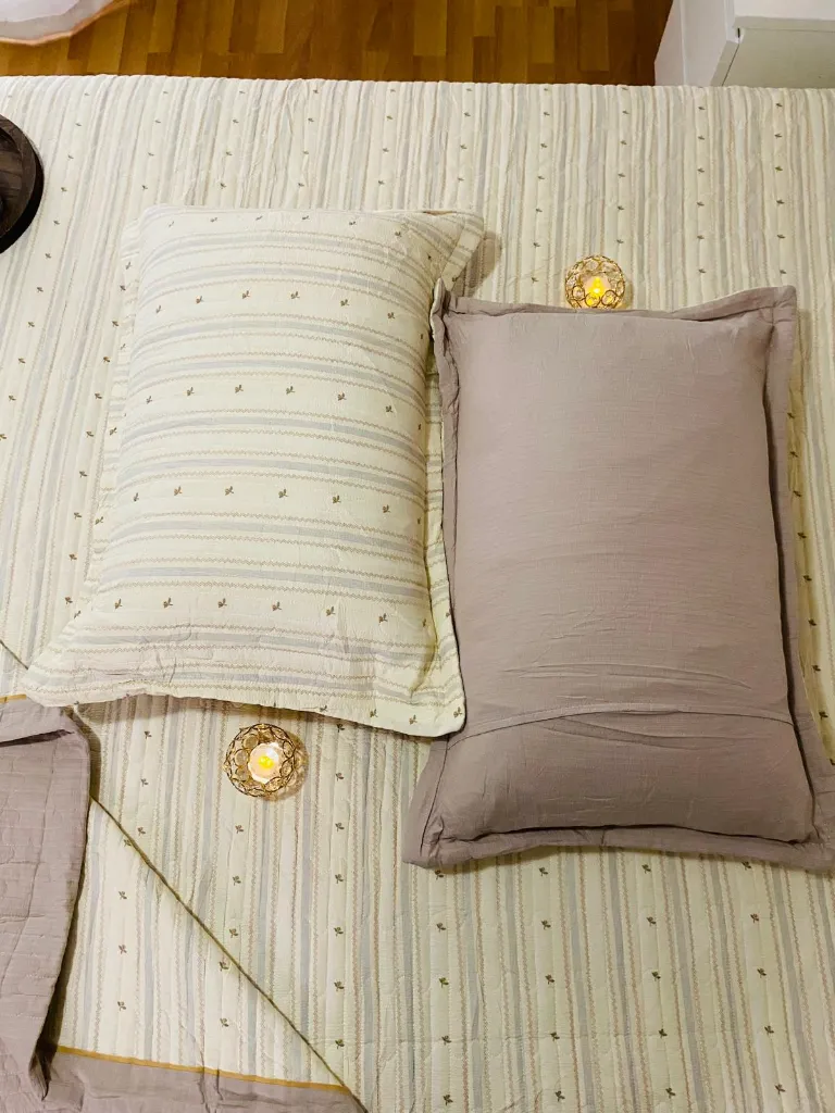 Pinterest - Style_RibbedCotton_BeigeBase_5_BrownFlowers.webp