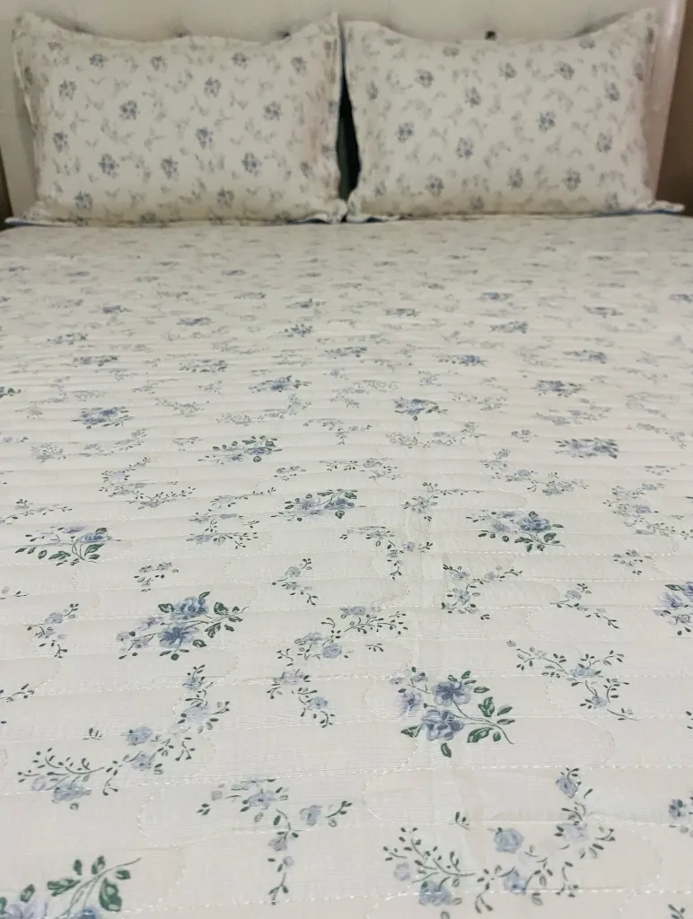 Pinterest - Style_RibbedCotton_2_WhiteBase_BlueFlowers.webp