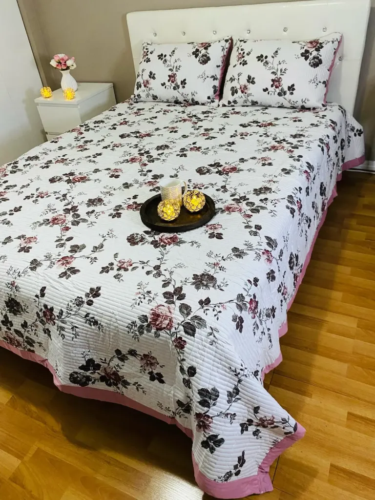 Cotton Bedcover In Dark Pink Shade