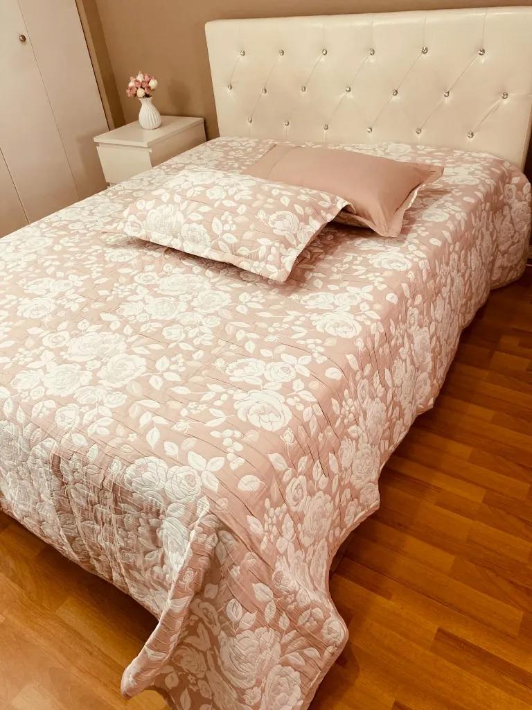 Rose Petal Styled Bedcover In Shade Pink