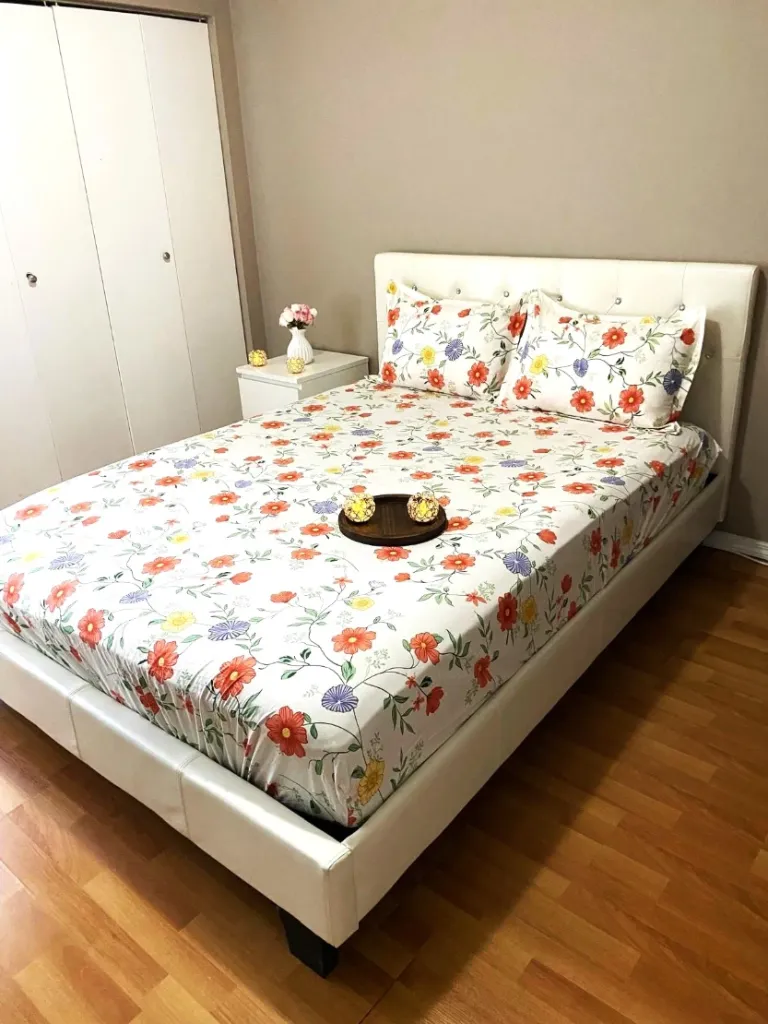 Soft Cotton Fitted Bedsheet.